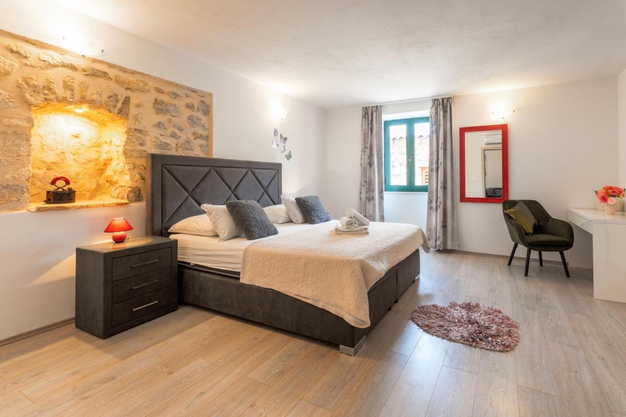 Apartments Ante 2 Hvar Town Bagian luar foto