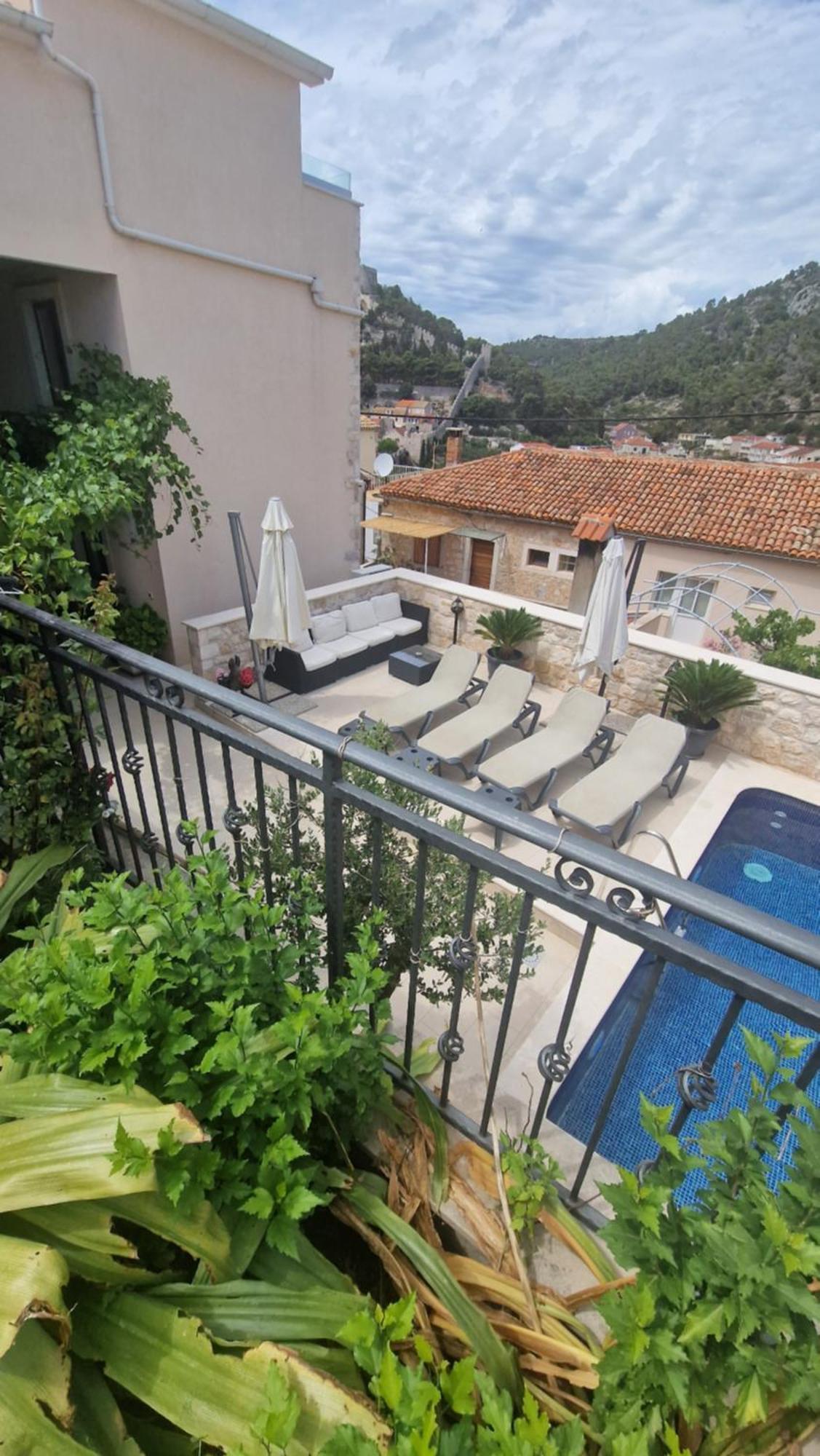 Apartments Ante 2 Hvar Town Bagian luar foto